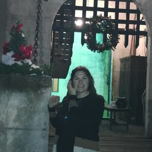 Meet your Posher, Emily